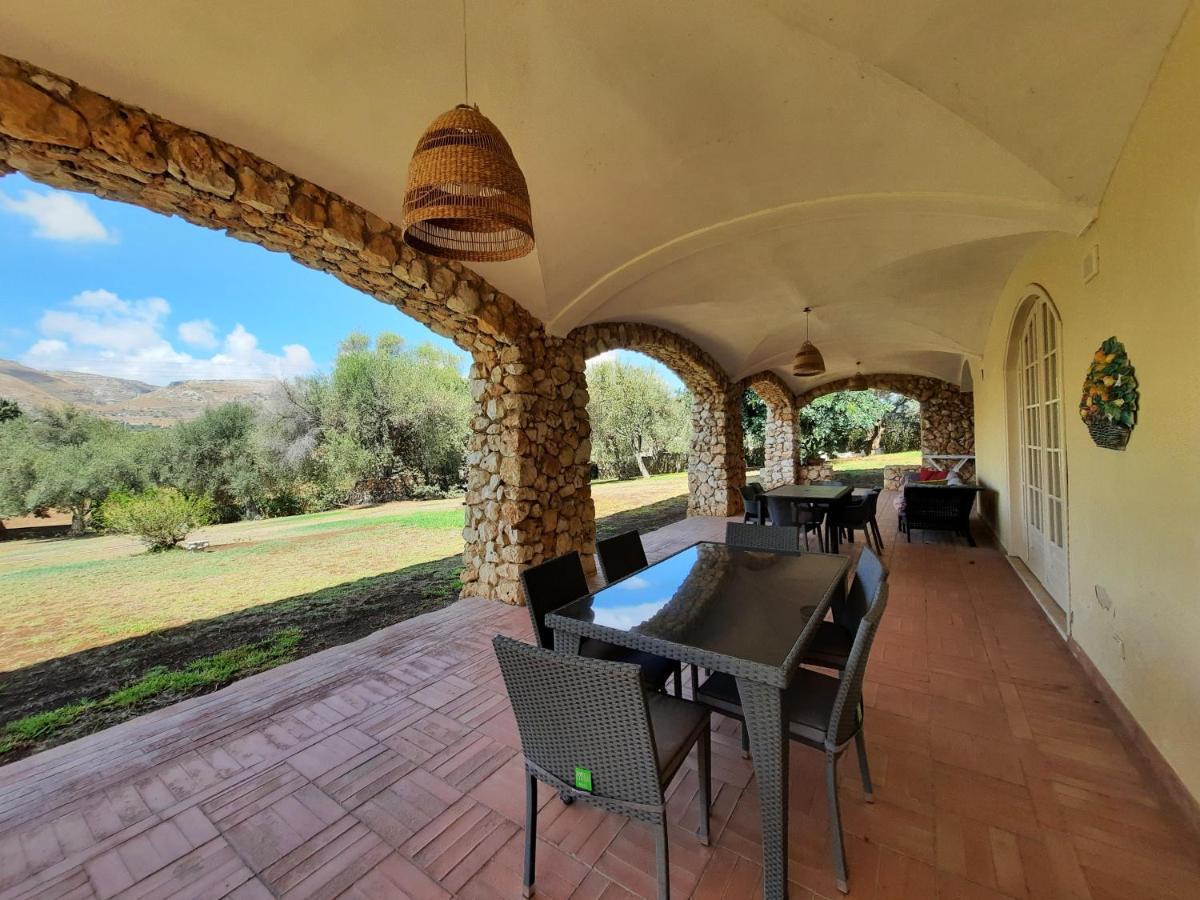 Villa Del Commendatore Sirugo Avola Eksteriør bilde