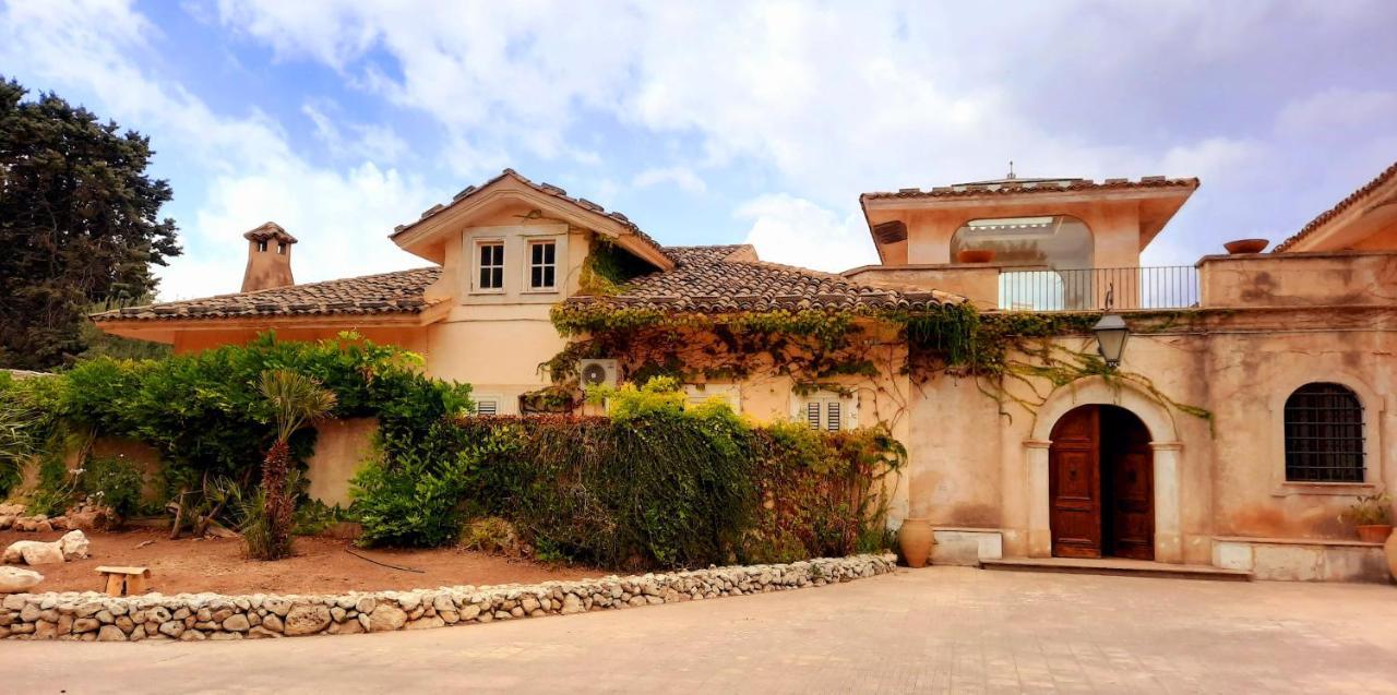 Villa Del Commendatore Sirugo Avola Eksteriør bilde